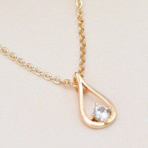 "Elegant Rose Gold Plated Teardrop Necklace with Crystal, XPNL0151
